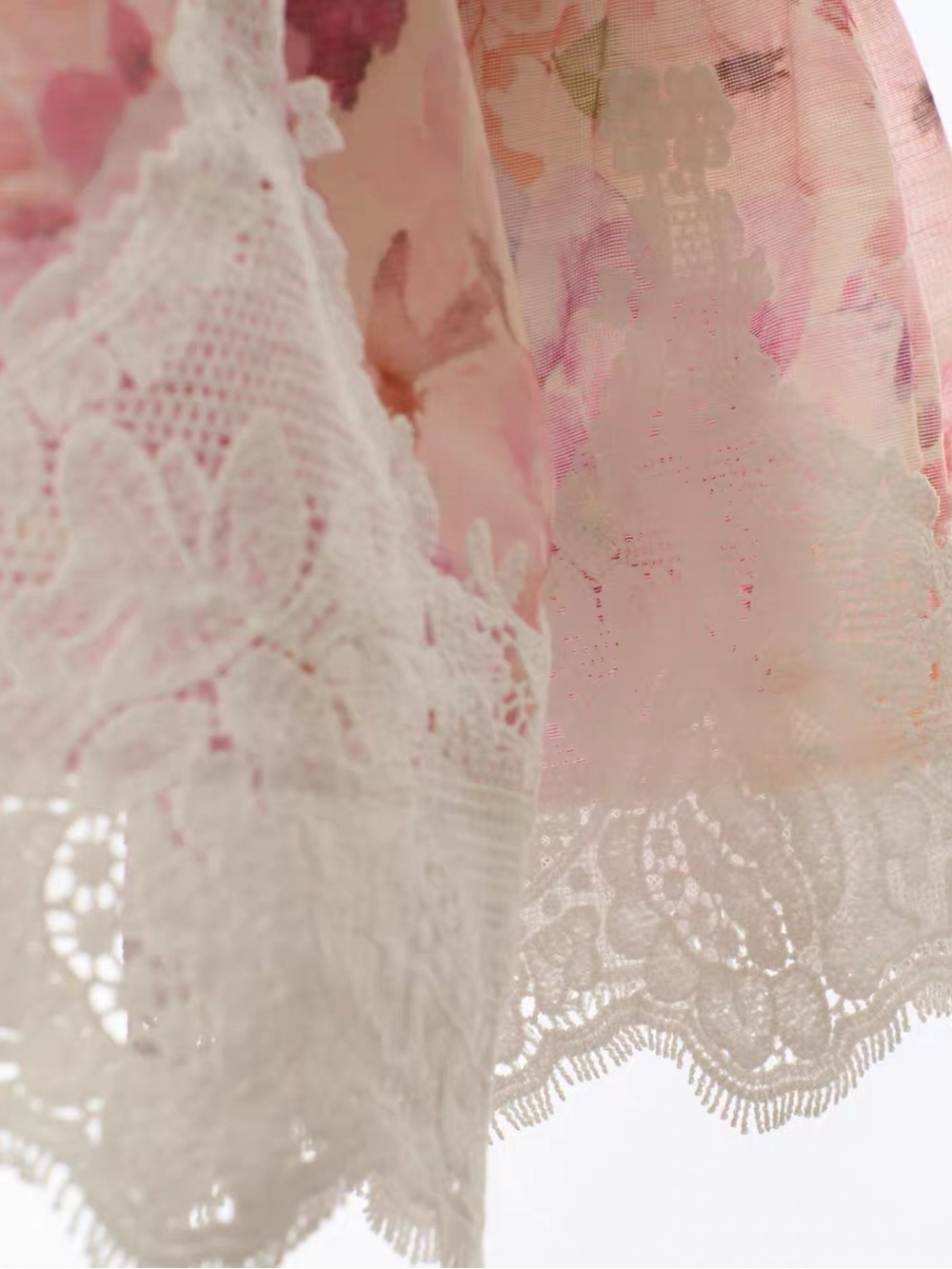 Designer-style Floral Pink Ruffled Halter Dress - Picture 13 of 15